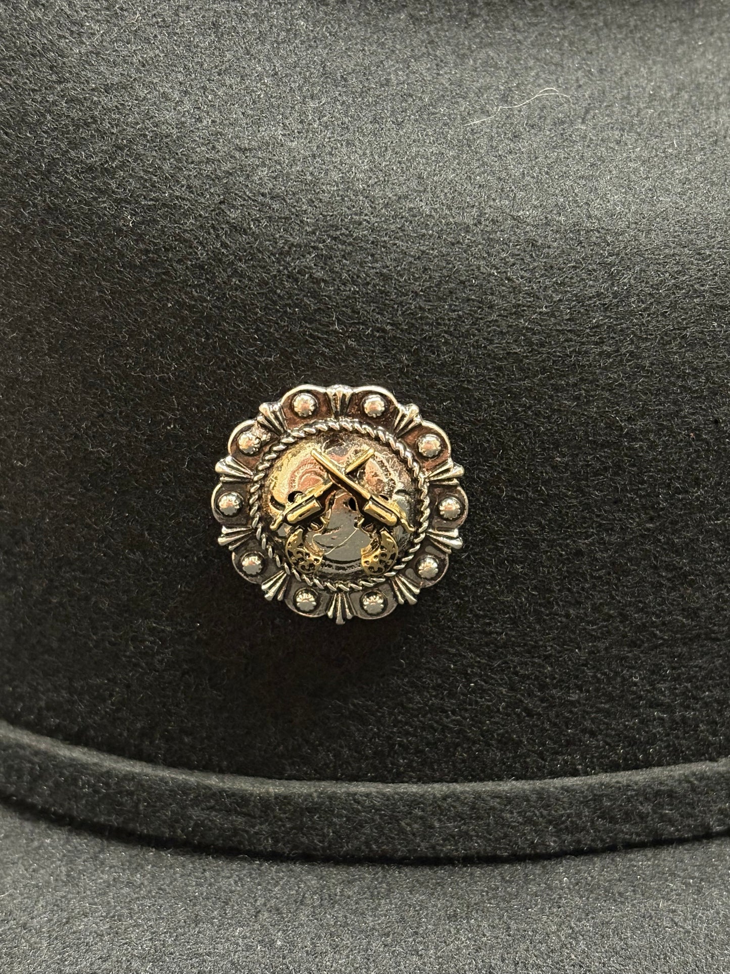 Hat Pin - Dueling Pistols