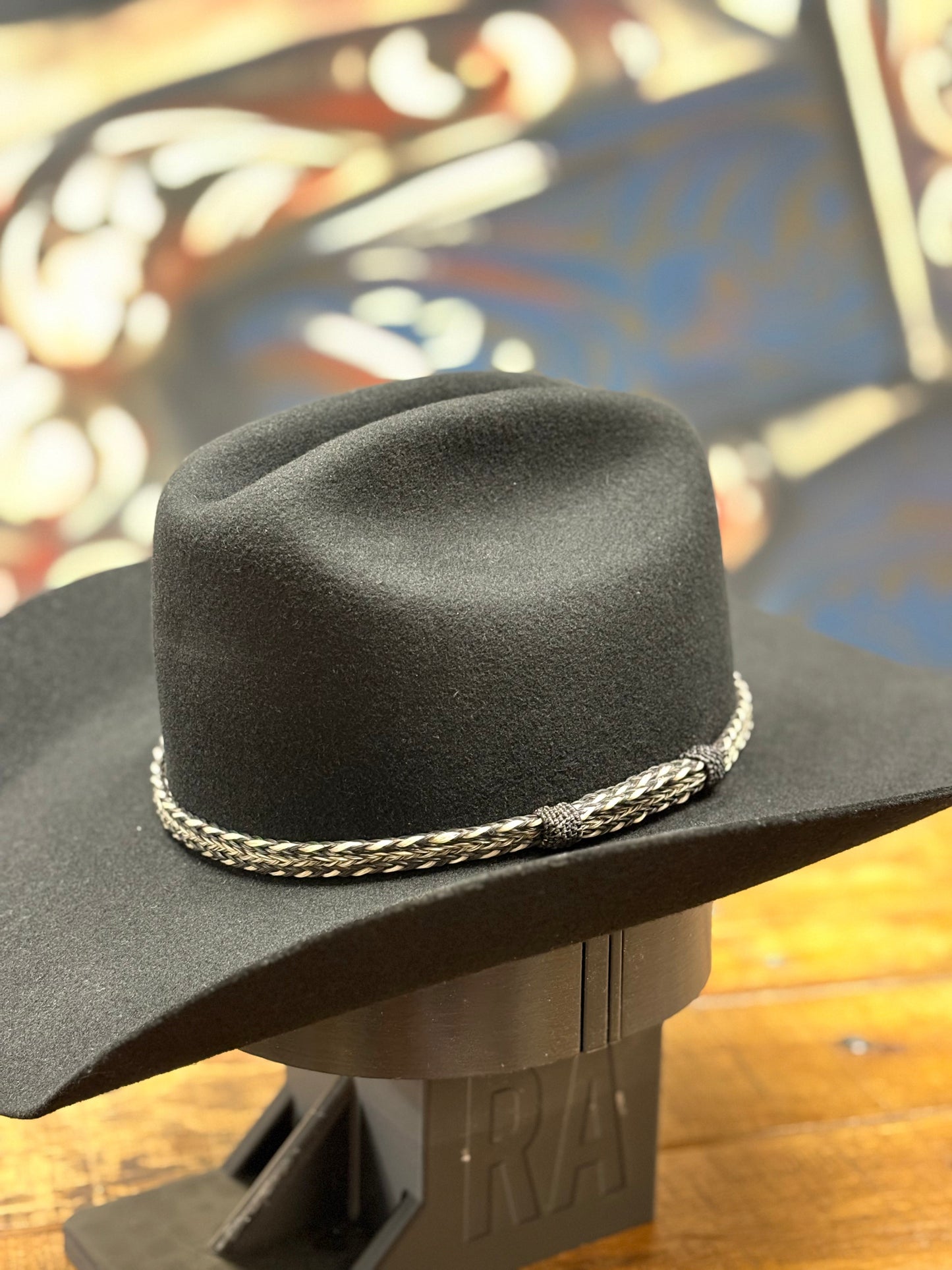 Hat Band - Horsehair No Tassels 3/8 - White/Black