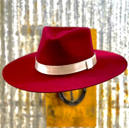 Fedora | Red
